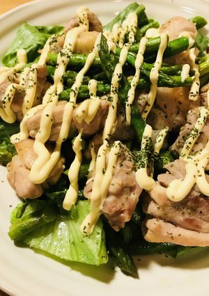 鶏肉とアスパラのシンプル炒め☆デコマヨ添-レシピのメイン写真