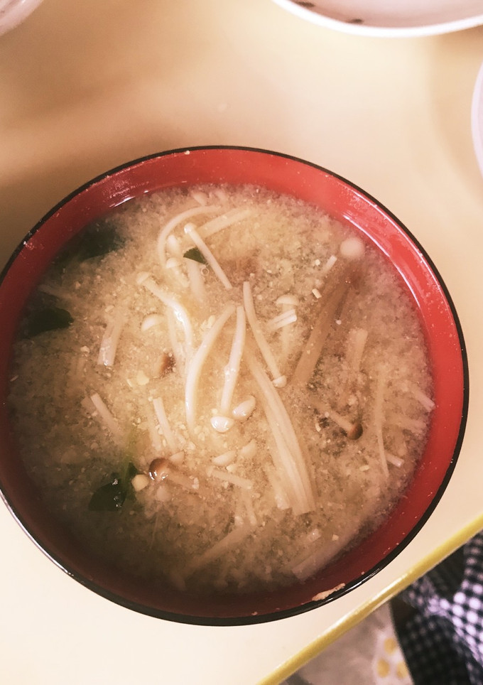 豆苗とエノキの味噌汁(><)-レシピのメイン写真