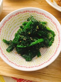 電子レンジでほうれん草の胡麻和え-レシピのメイン写真