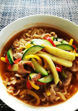 辛ラーメンに春野菜のせ-レシピのメイン写真