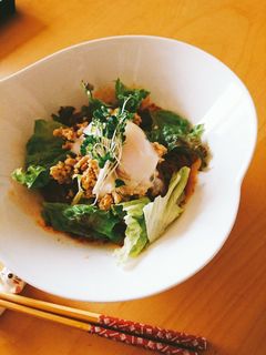 あまったそぼろで温玉ふるる冷麺-レシピのメイン写真