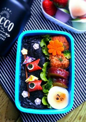 キャラ弁 のせるだけ簡単♡鯉のぼり海苔弁-レシピのメイン写真