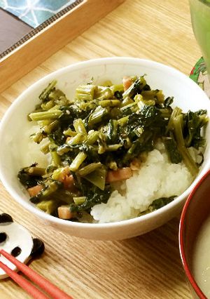 幸せ朝食♪「大根の葉とベーコンふりかけ」-レシピのメイン写真