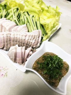 ゆで塩豚の野菜巻き、しそ味噌ソース-レシピのメイン写真