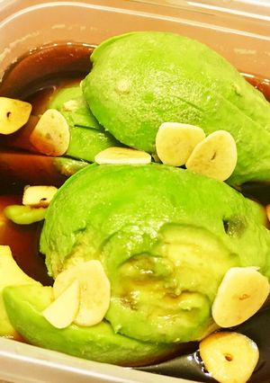 【作り置き】アボカドのにんにく醤油漬け-レシピのメイン写真