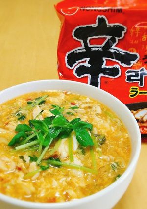 酸辣湯風辛ラーメン-レシピのメイン写真