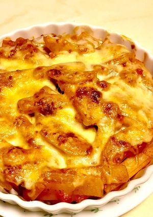 簡単 新じゃがとミートソースのチーズ焼き-レシピのメイン写真