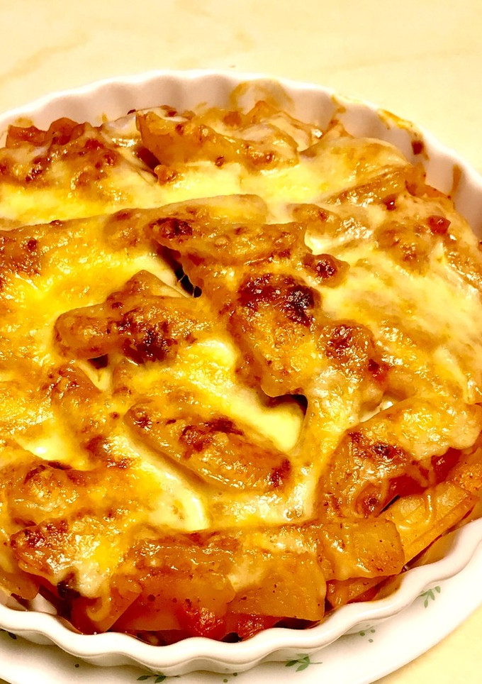 簡単 新じゃがとミートソースのチーズ焼き-レシピのメイン写真