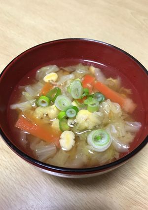 打ち豆入り白菜と人参の味噌汁-レシピのメイン写真