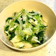 新玉ねぎと豆苗のサラダ