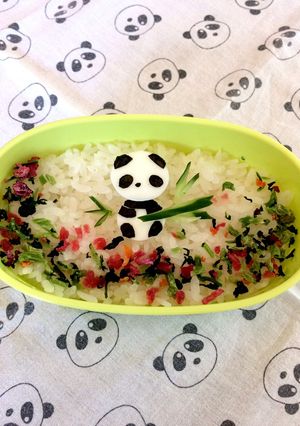 キャラ弁 笹を持ったパンダちゃん-レシピのメイン写真