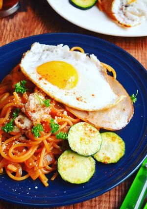 ハムエッグのせ！時短ワンポットナポリタン-レシピのメイン写真