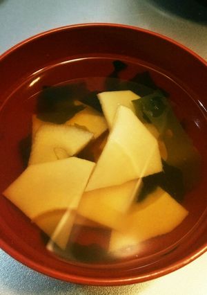 筍とワカメのお吸い物-レシピのメイン写真