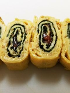 梅in卵焼き-レシピのメイン写真