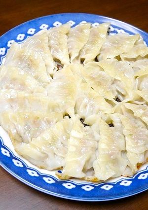 簡単！羽根も美味しい☆キャベツ餃子-レシピのメイン写真