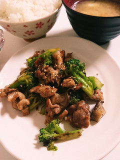 豚肉とブロッコリーのオイスター炒め-レシピのメイン写真