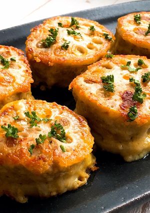 チーズカレーつくねれんこん挟み焼き-レシピのメイン写真