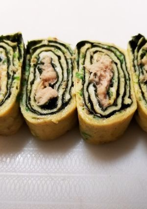 からしツナマヨいりごま葱in卵焼き-レシピのメイン写真