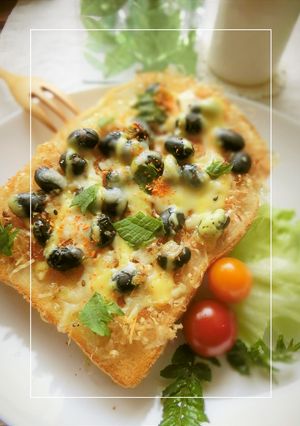 レモン香る❀蒸し黒豆の塩＊おかかトースト-レシピのメイン写真