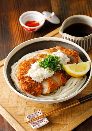 新しい味♪トンカツおろしタルタルうどん-レシピのメイン写真