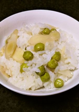 グリンピースと新生姜の炊き込みご飯-レシピのメイン写真