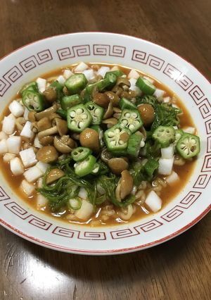 オクラとめかぶのネバトロ辛ラーメン-レシピのメイン写真