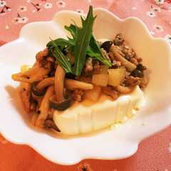 รูปของ 豚ひき肉と大根のとろみ餡掛け豆腐