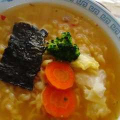 รูปของ ヘルシー辛ラーメン