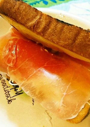 【簡単】忙しい朝に生ハムチーズトースト♪-レシピのメイン写真