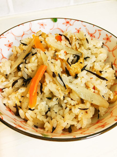基本の和食◆ひじきとごぼうの炊き込みご飯-レシピのメイン写真