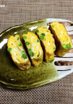 【 グリンピースとチーズの卵焼き♪ 】-レシピのメイン写真