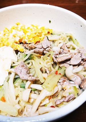 夏こそ『辛ラーメン』豚キムチ風鍋-レシピのメイン写真