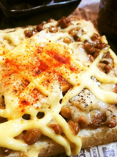 簡単★朝食に【玉子納豆のピザ風トースト】-レシピのメイン写真