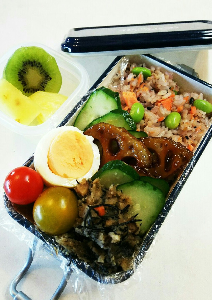お弁当⑲★鮭と枝豆とゴマの混ぜご飯弁当★-レシピのメイン写真