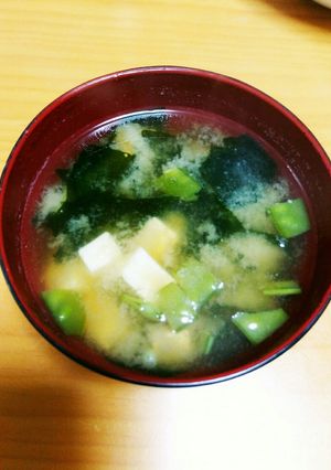 わかめ豆腐さやえんどうの味噌汁-レシピのメイン写真