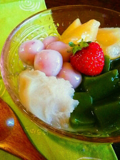生の苺で白玉を!「抹茶あんみつ」-レシピのメイン写真