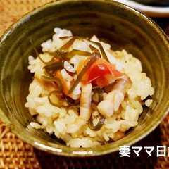 รูปของ 昆布と豚肉のトマト入り御飯
