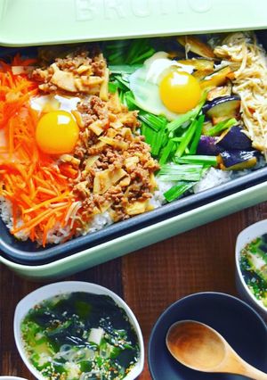 筍のピリ辛そぼろで簡単!野菜盛りビビンバ-レシピのメイン写真