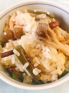 炊飯器で簡単!山菜ときのこの おこわ-レシピのメイン写真