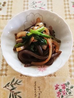 糸こんにゃくとネギねぎのピリ辛炒め-レシピのメイン写真
