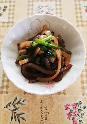 糸こんにゃくとネギねぎのピリ辛炒め-レシピのメイン写真