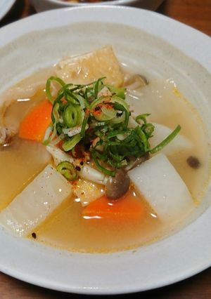 簡単具材で美味しい豚汁-レシピのメイン写真