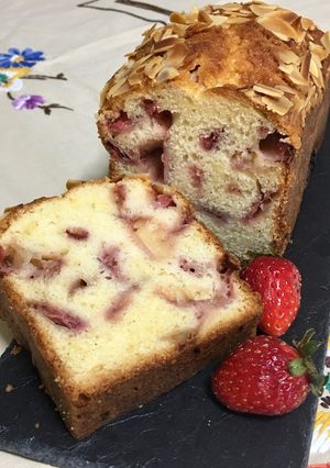LOVE★フレッシュ苺のパウンドケーキ-レシピのメイン写真