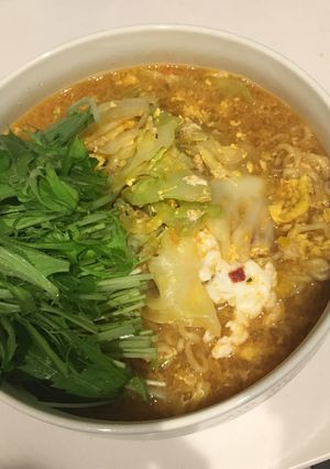 卵と野菜の、バランス辛ラーメン-レシピのメイン写真
