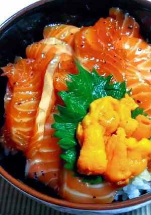 サーモンの漬けと生うに丼-レシピのメイン写真