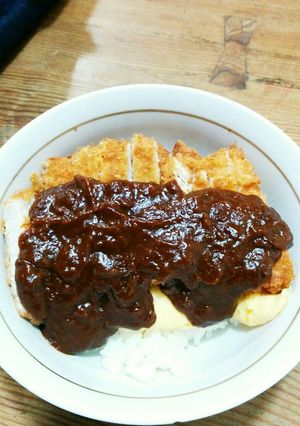 アブない、洋風丼！(デミオムカツ丼)-レシピのメイン写真