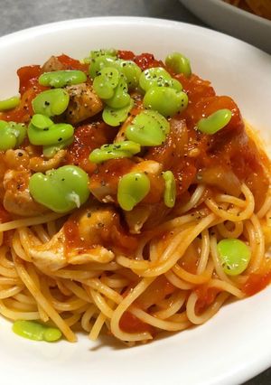 そら豆とチキンのトマトパスタ-レシピのメイン写真