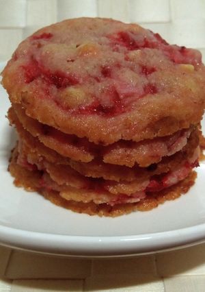 簡単！苺とホワイトチョコの柔らかクッキー-レシピのメイン写真