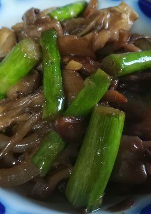 アスパラとまいたけの炒め物-レシピのメイン写真