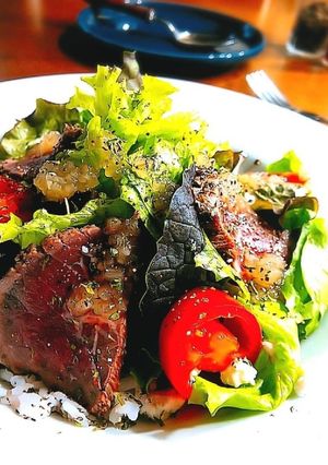 のっけるだけ！ローストビーフサラダ丼-レシピのメイン写真